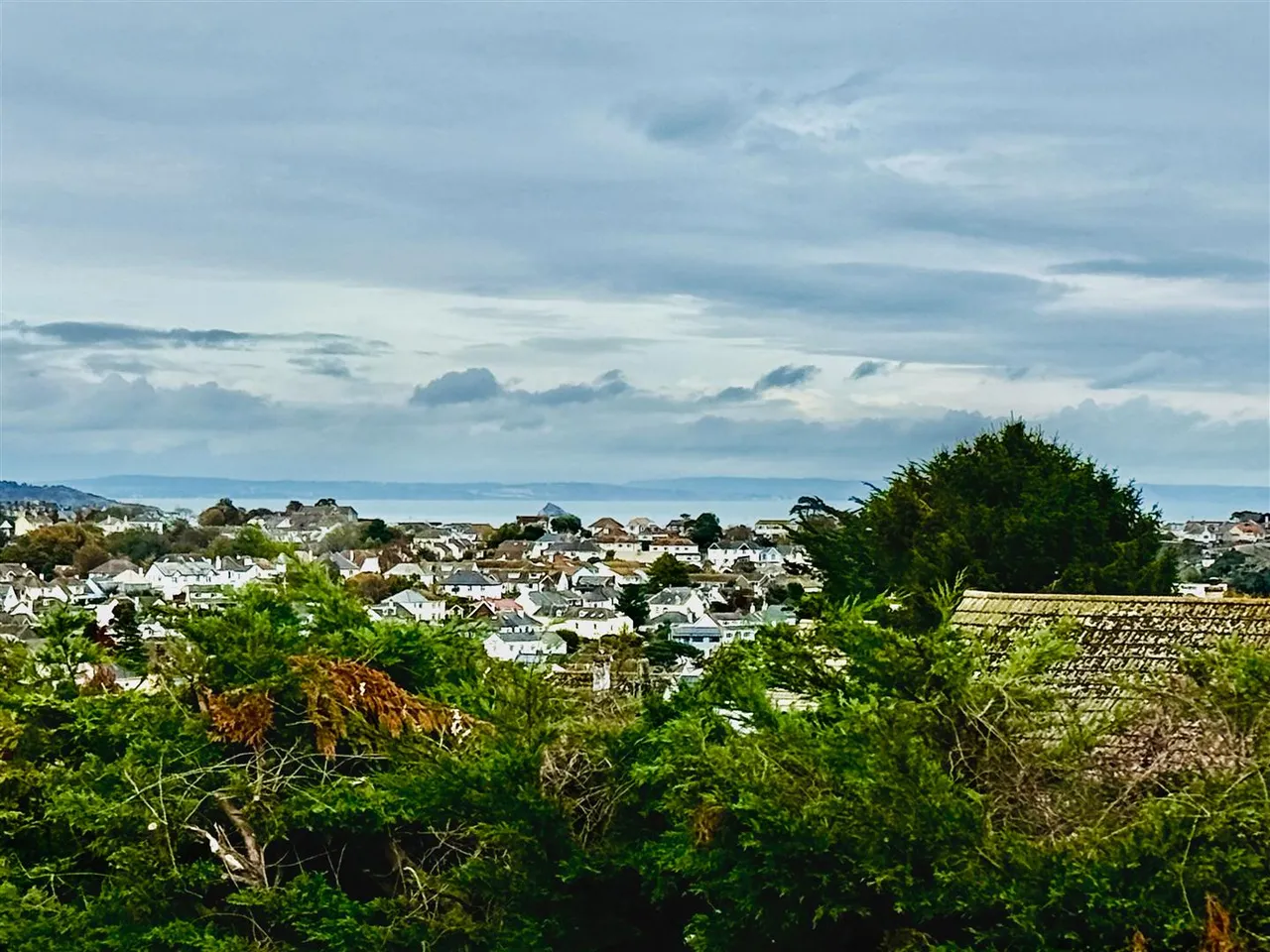 Milton Crescent, Brixham, photo 3