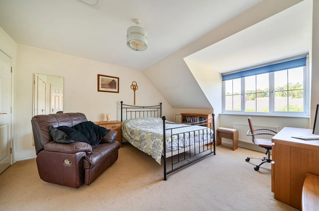 Clay Lane, Fishbourne, PO18, photo 13