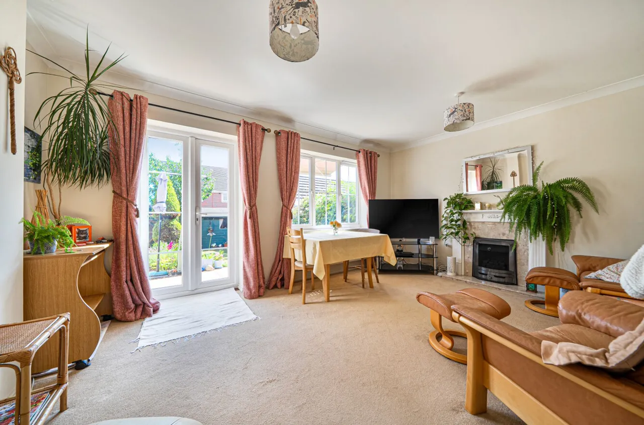 Clay Lane, Fishbourne, PO18, photo 3