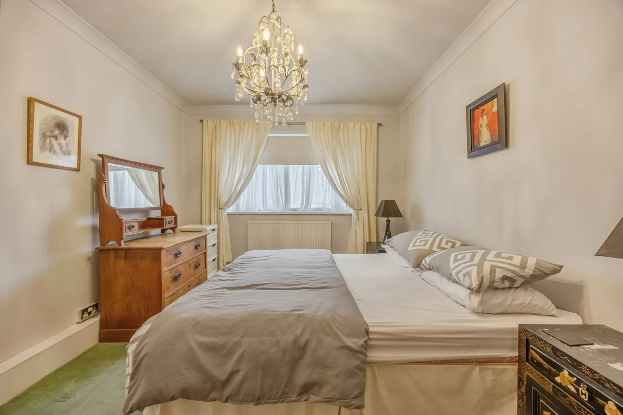 Leigham Court Road, London, SW16, photo 10