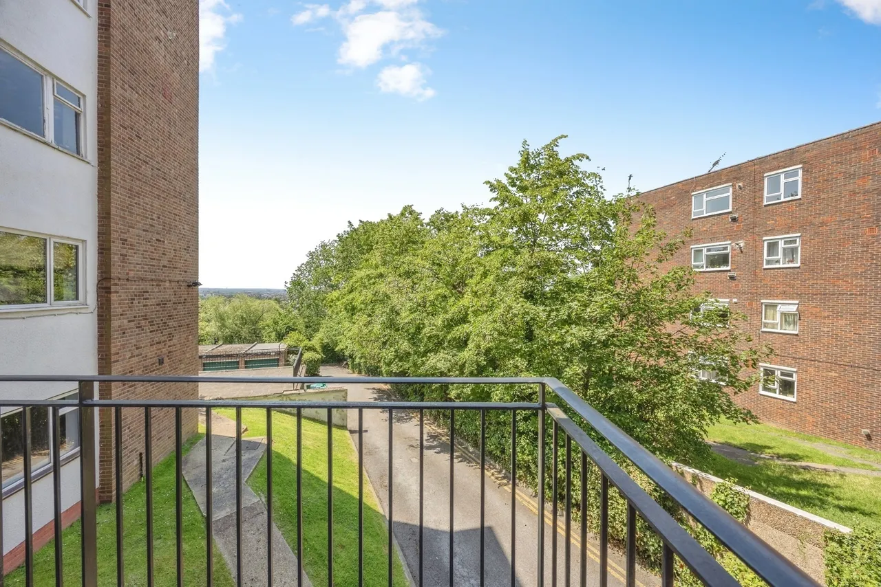 Leigham Court Road, London, SW16, photo 25
