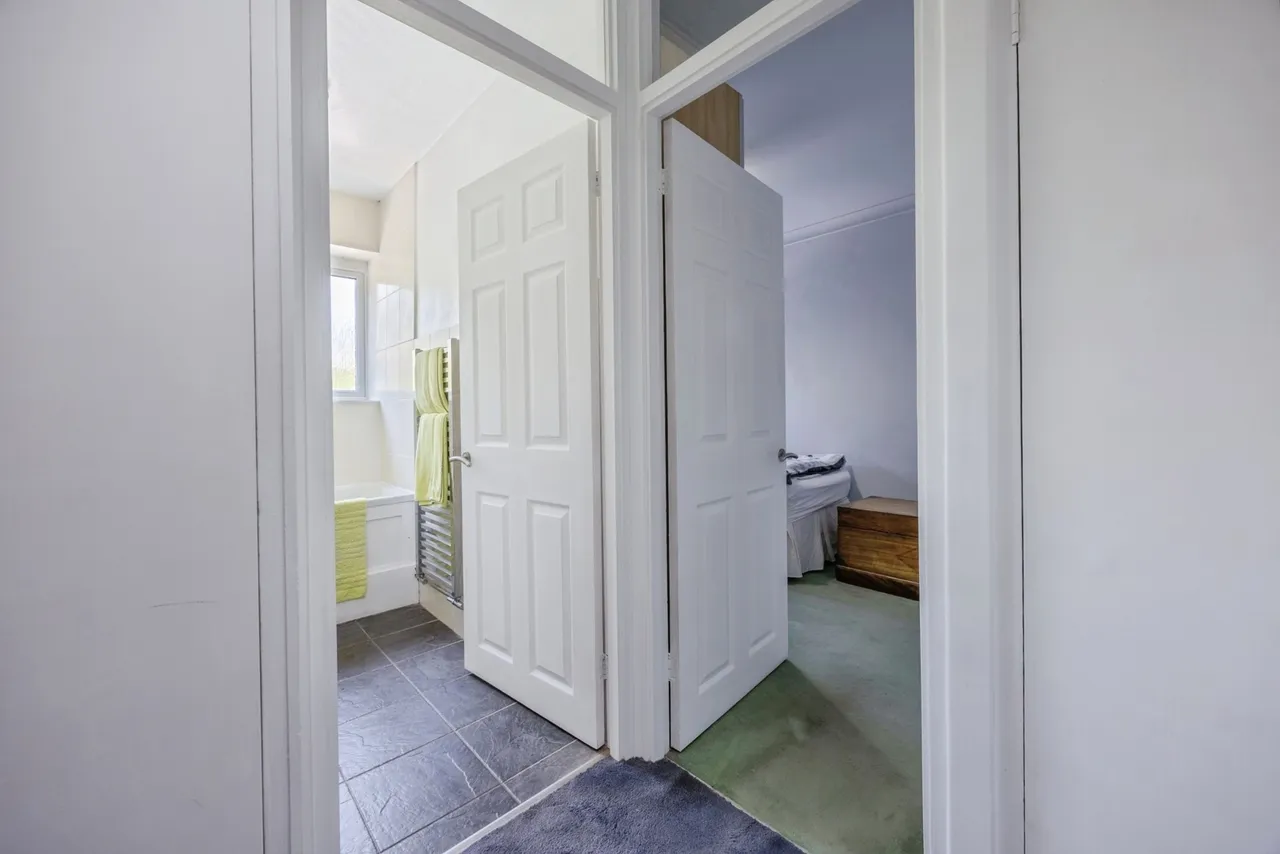 Leigham Court Road, London, SW16, photo 21