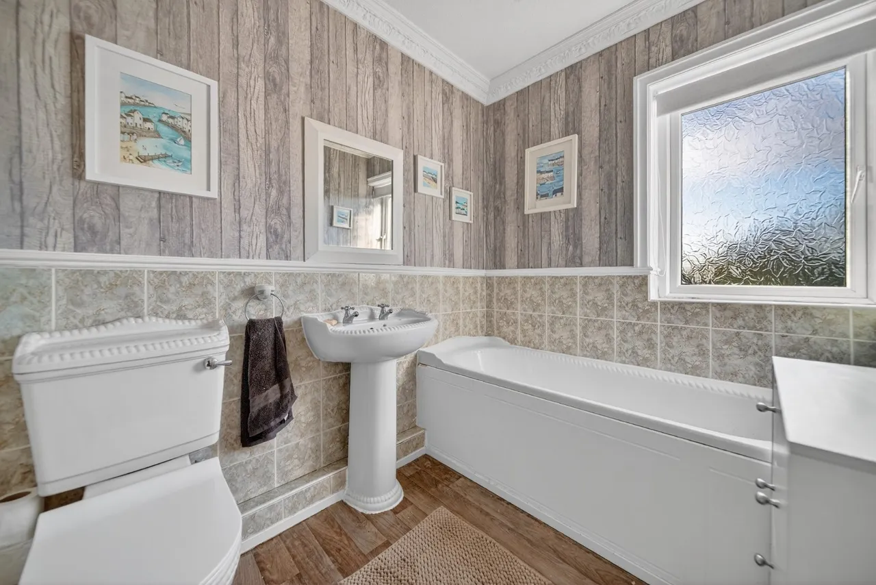 Skipton Road, Earby, BB18, photo 25