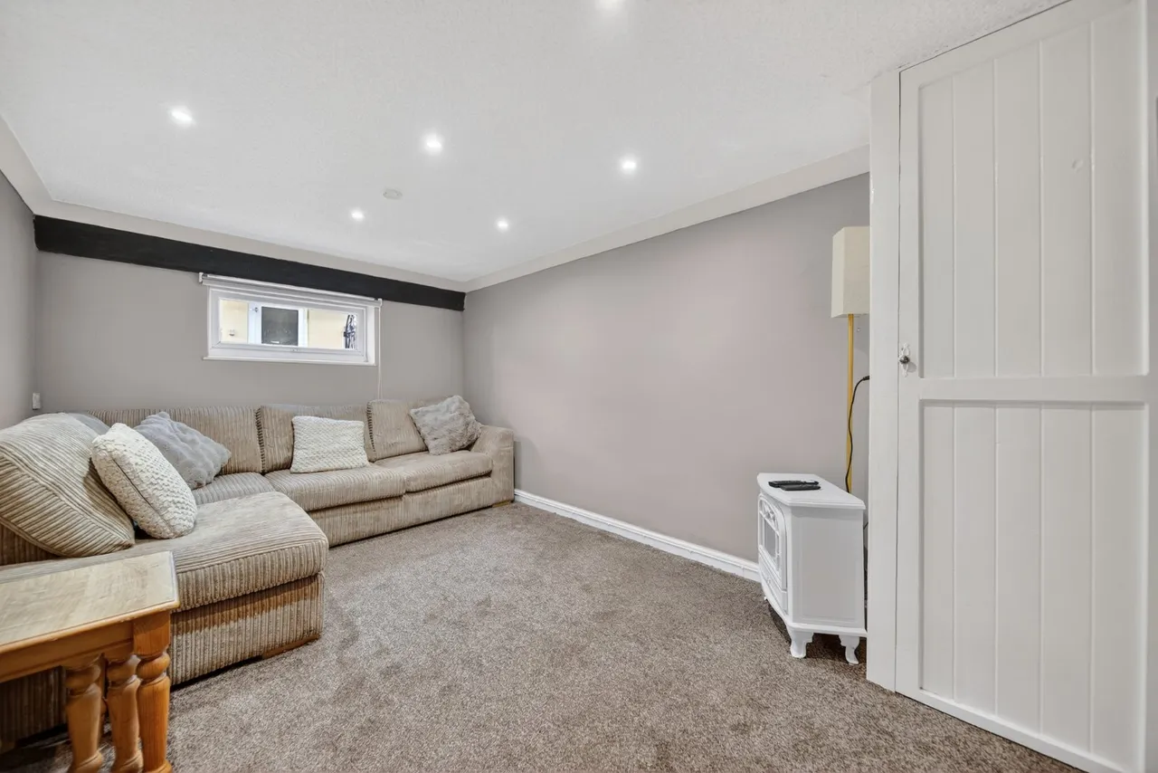 Skipton Road, Earby, BB18, photo 21