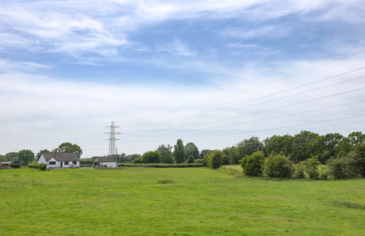 Preston Road, Chorley, photo 17