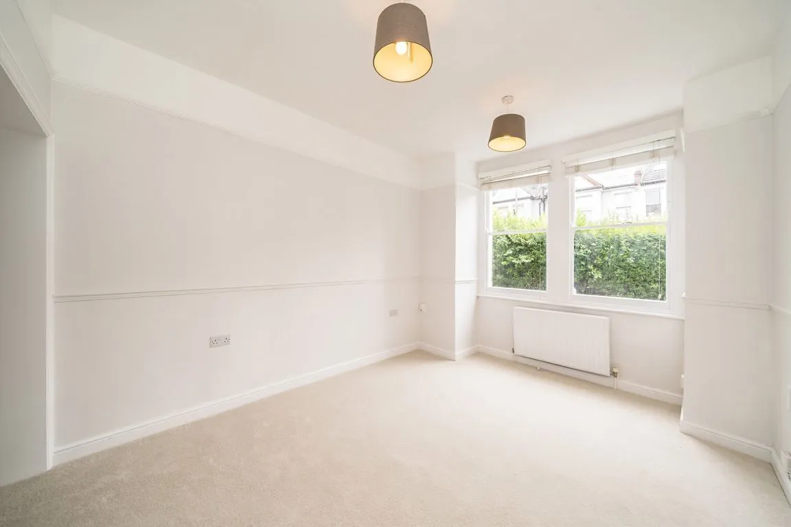 Strathville Road, SW18, photo 3