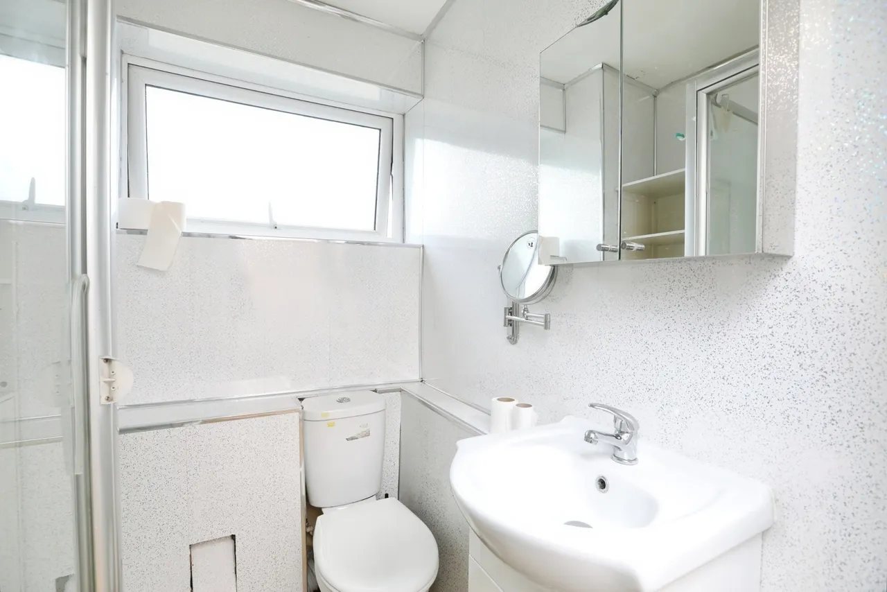 Manor Way, Leysdown-on-Sea, ME12, photo 5