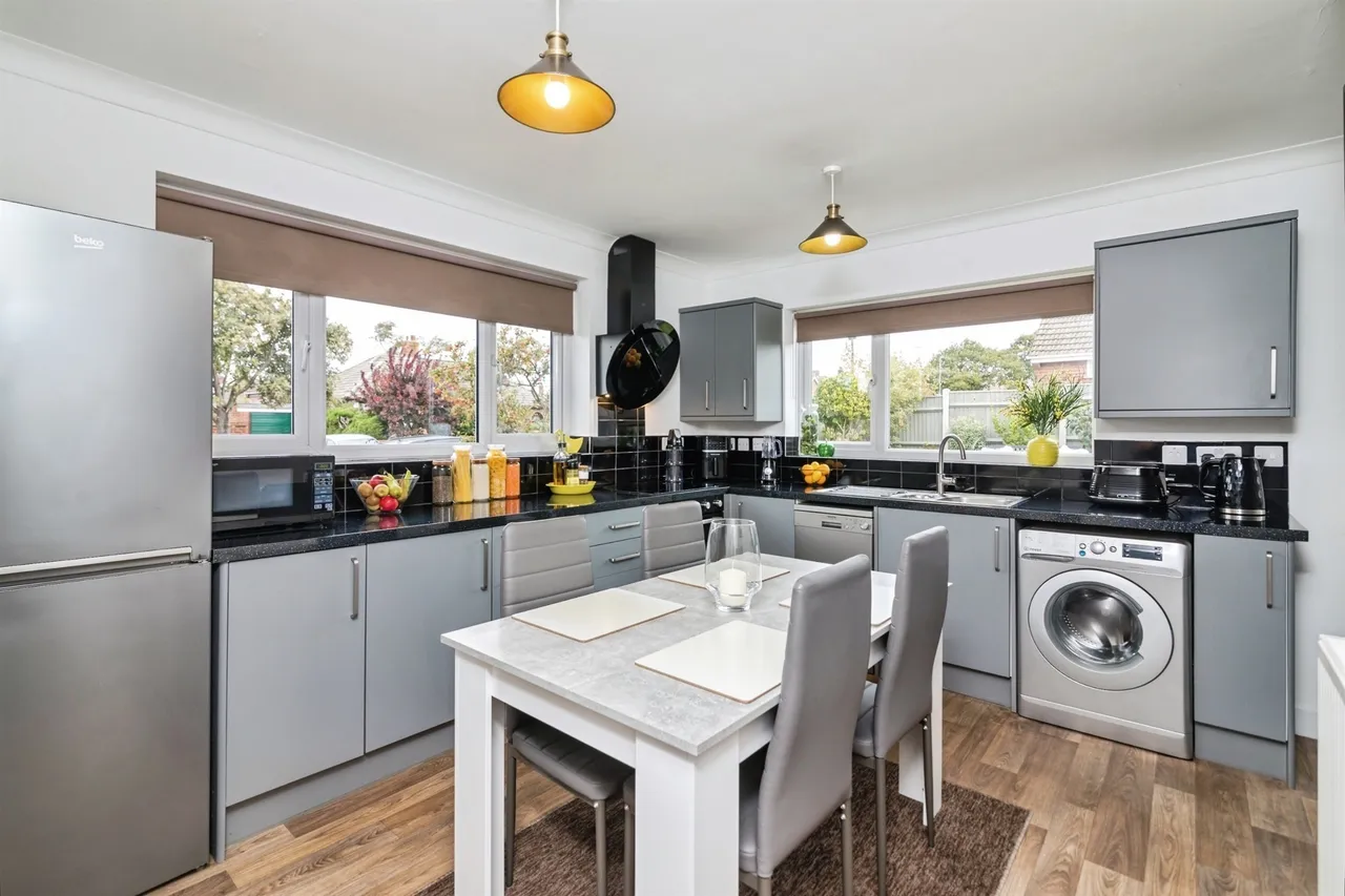 Oulton Road, Lowestoft, NR32, photo 6
