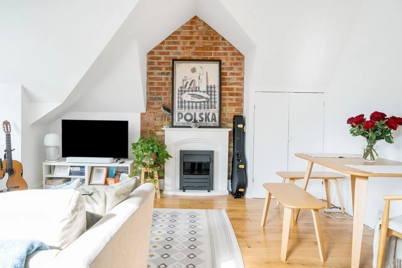 Buxton Gardens, Acton, W3, photo 11
