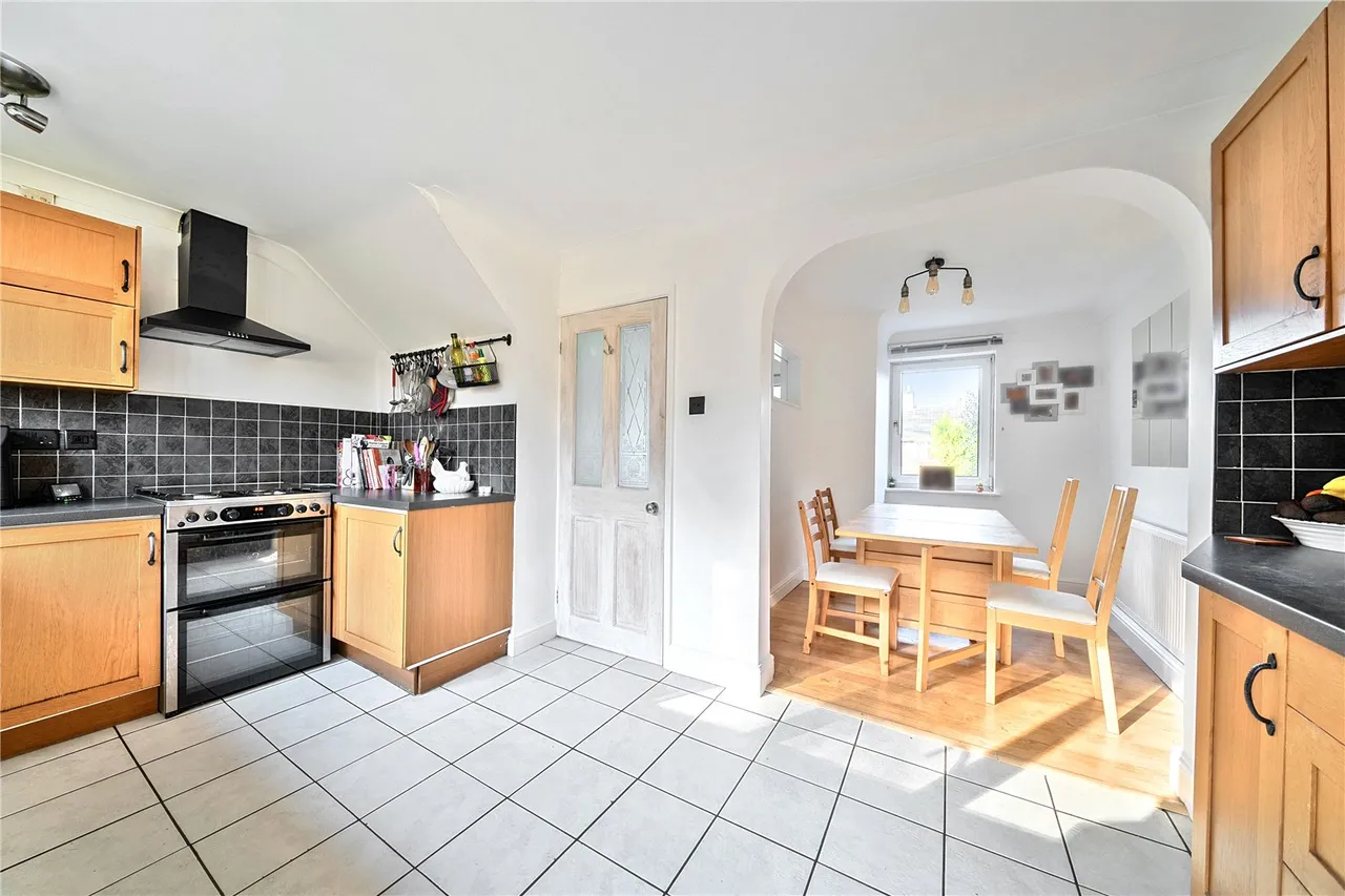 Blendworth Lane, Southampton, Hampshire, SO18 5HG, photo 4