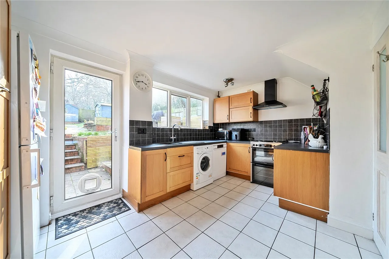 Blendworth Lane, Southampton, Hampshire, SO18 5HG, photo 5