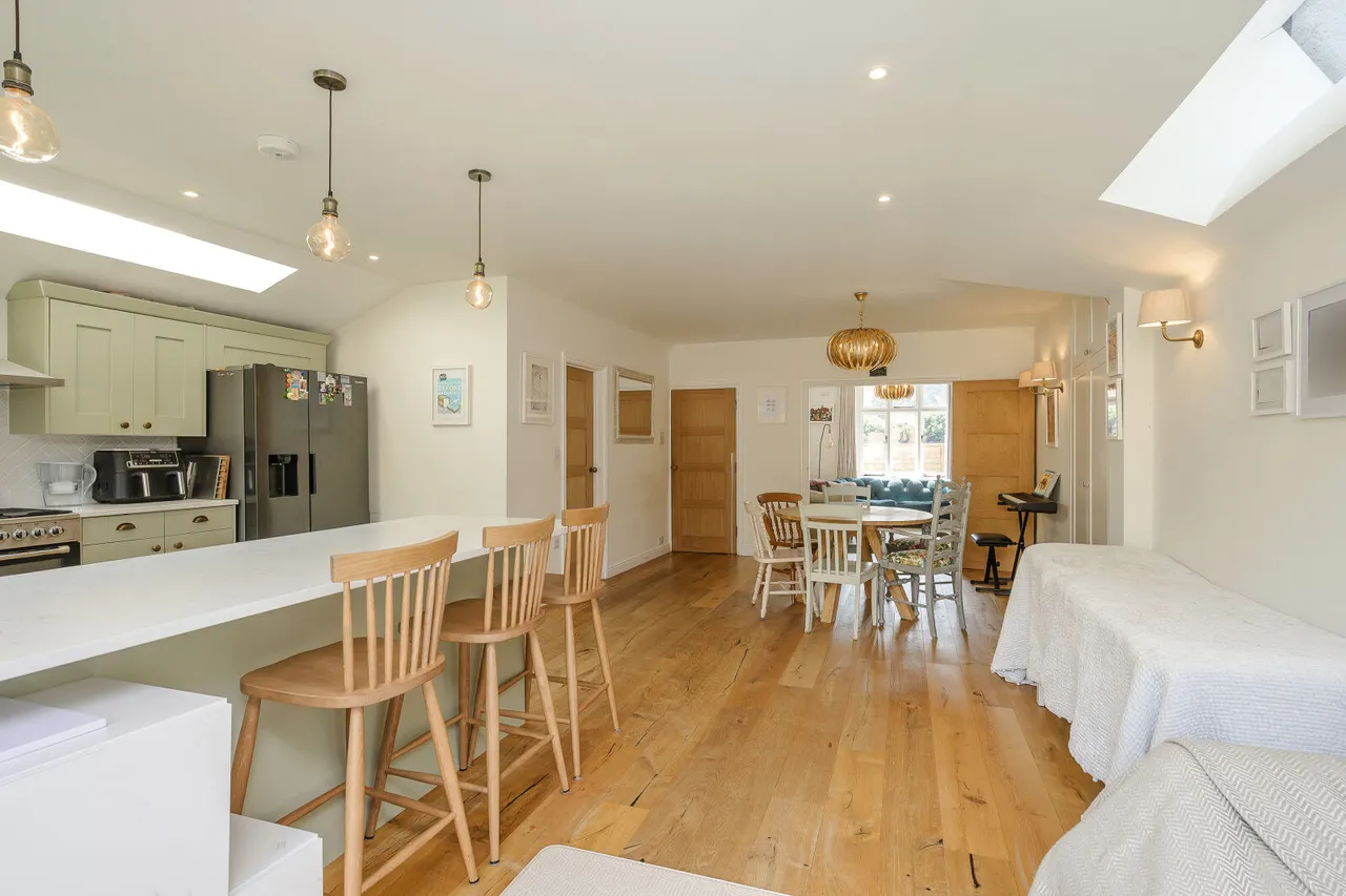 Mostyn Road, Merton Park, SW19, photo 2