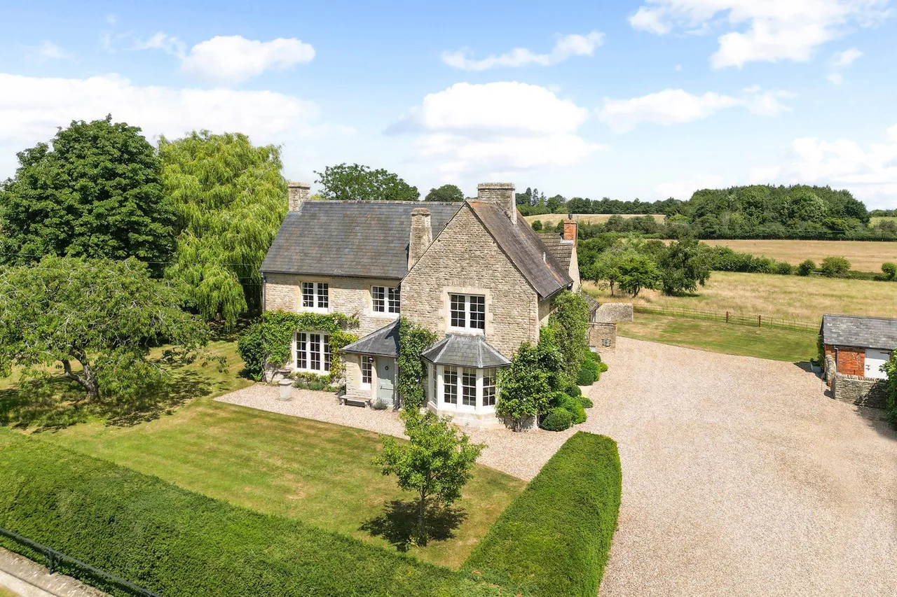 7 bed house for sale, South Leigh, Witney, OX29