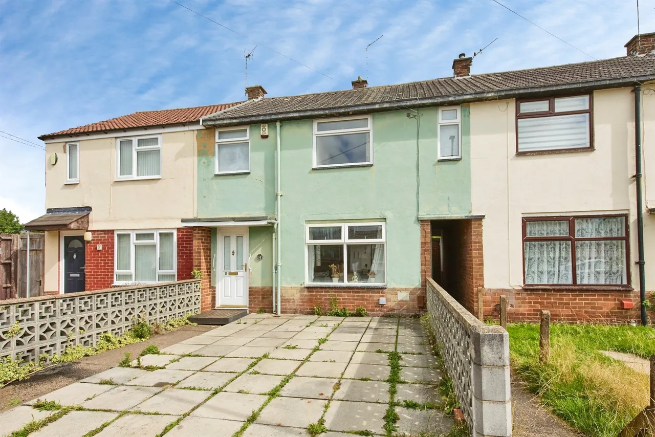 3 bed house for sale — Cowper Street, Sinfin, Derby