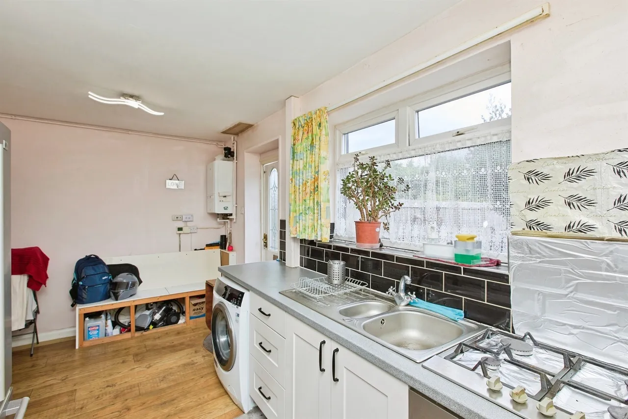 Cowper Street, Sinfin, Derby, photo 5