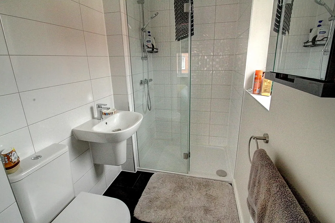 Milbanke Close, Earl Shilton, LE9, photo 16