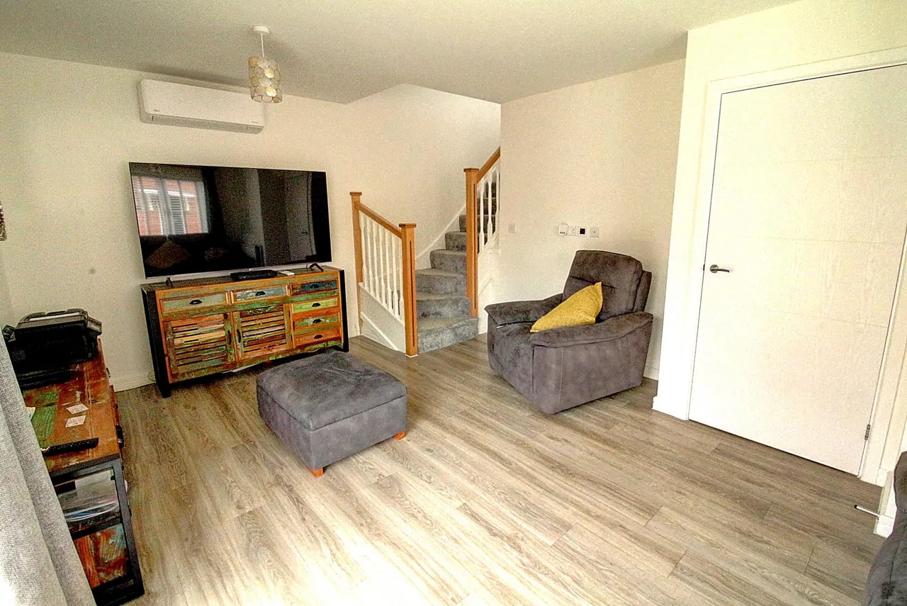 Milbanke Close, Earl Shilton, LE9, photo 9