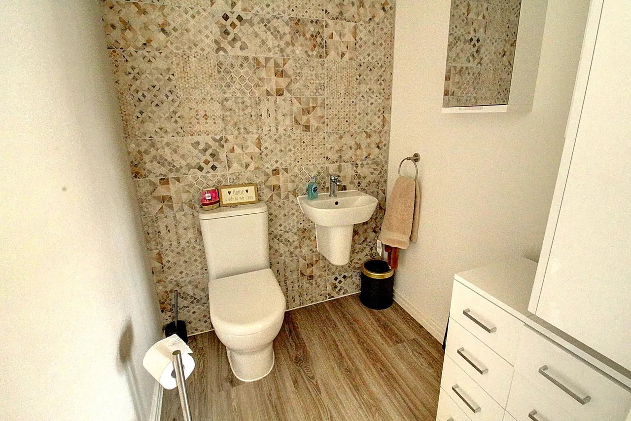 Milbanke Close, Earl Shilton, LE9, photo 6