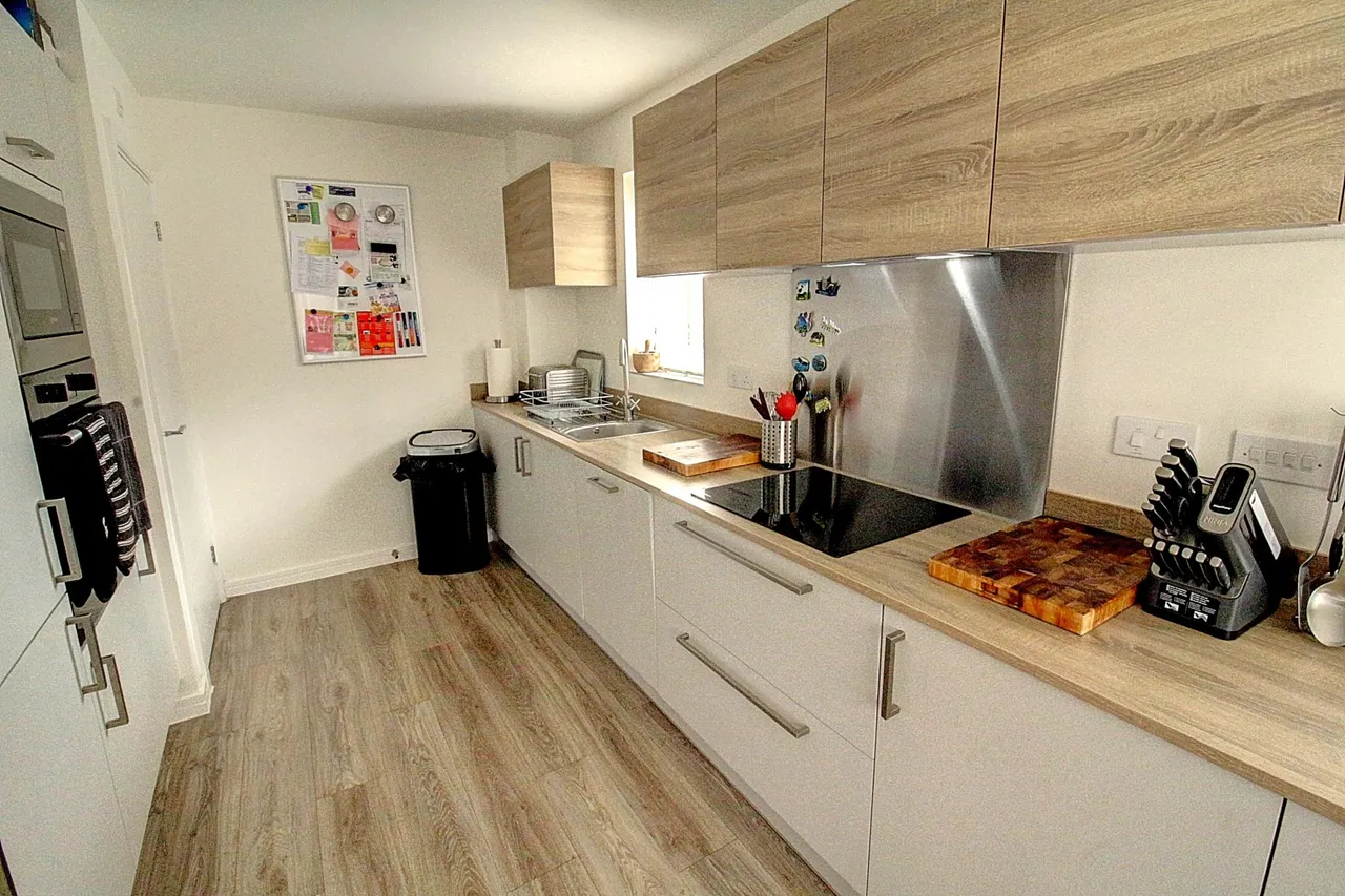 Milbanke Close, Earl Shilton, LE9, photo 8