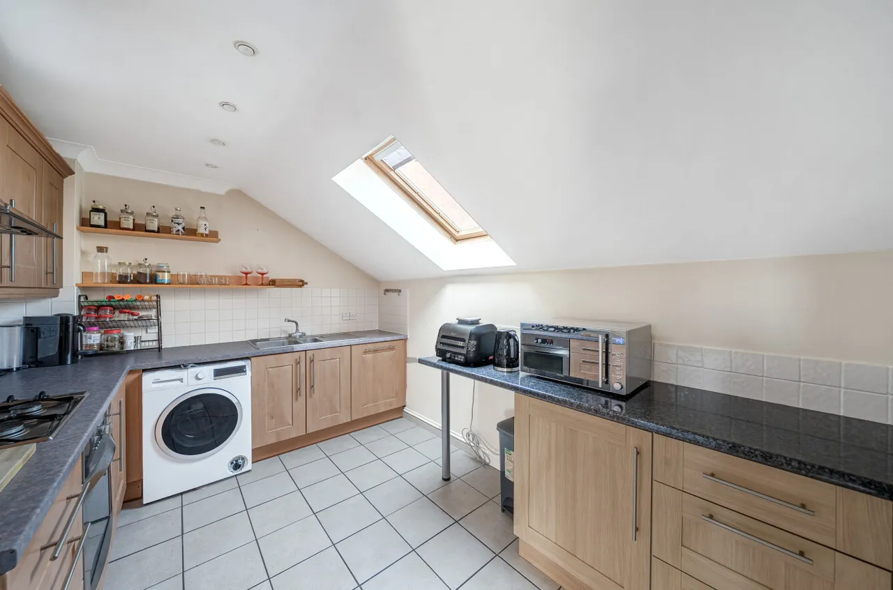 Archers Road, Banister Park, SO15, photo 6