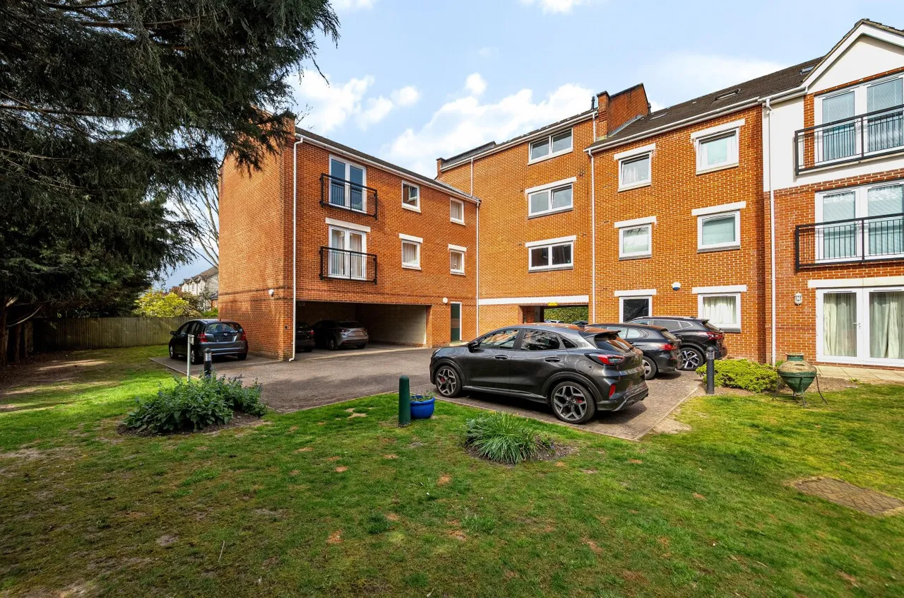 Archers Road, Banister Park, SO15, photo 15