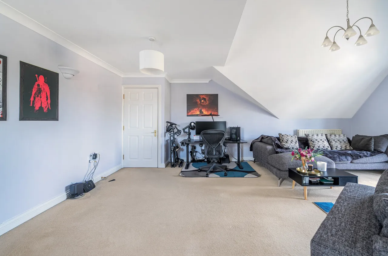 Archers Road, Banister Park, SO15, photo 4