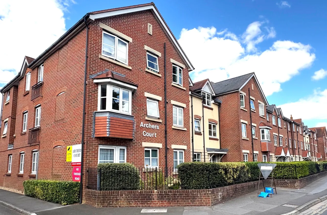 2 bed flat for sale, Castle Street, Salisbury, SP1