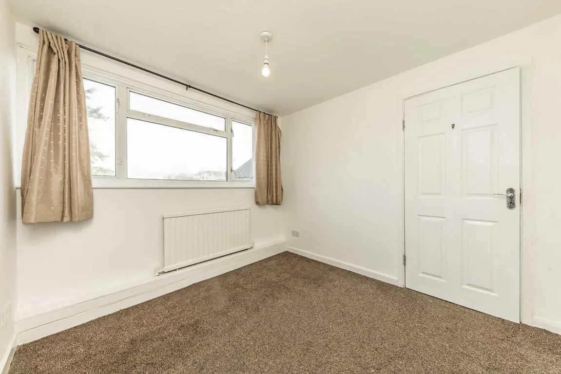 De Montfort Road, SW16, photo 5