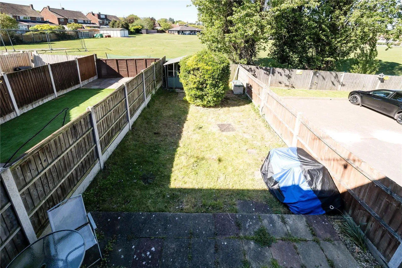 Alderwood Close, Abridge, Romford, Essex, RM4, photo 11