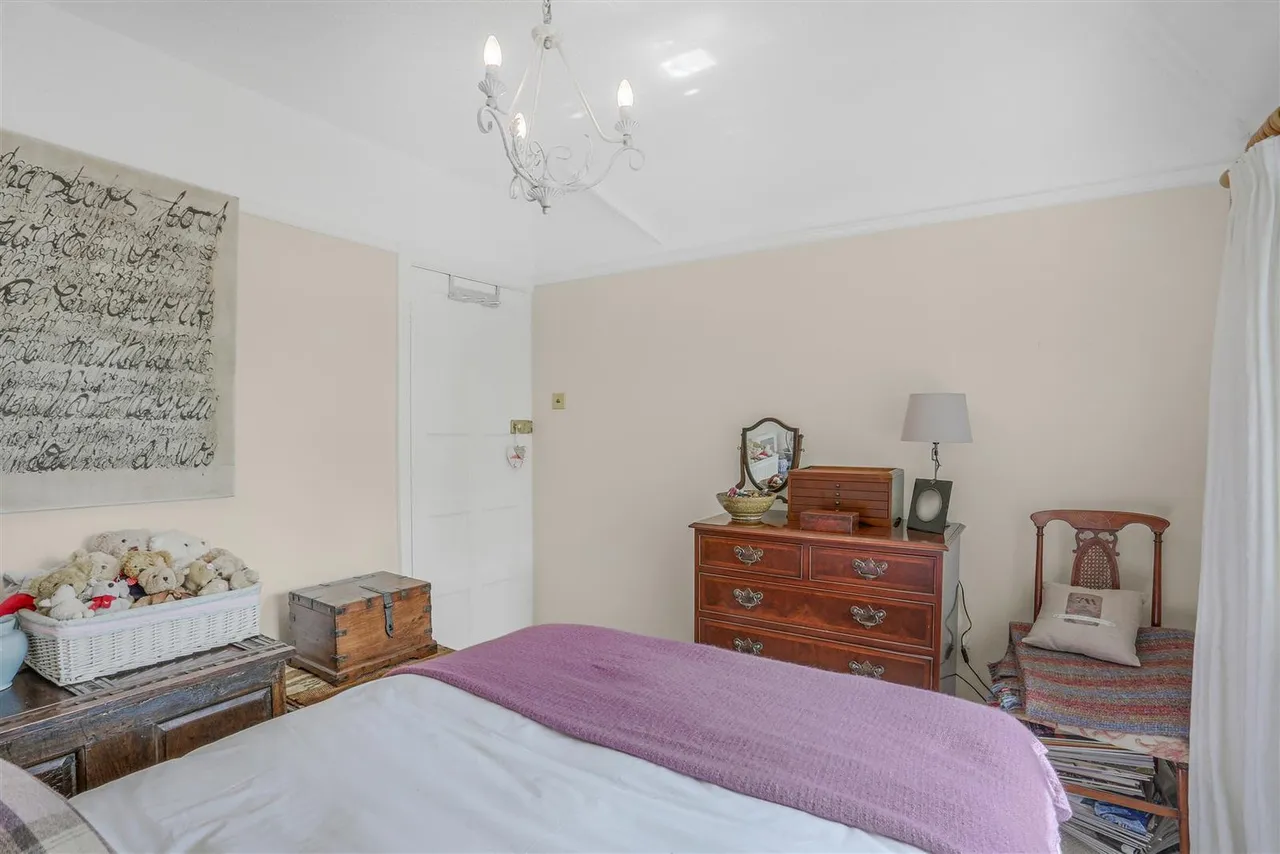 Meadow Way, Burgh Heath, Tadworth, KT20 5LY, photo 23