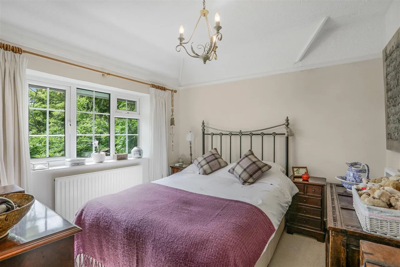 Meadow Way, Burgh Heath, Tadworth, KT20 5LY, photo 22