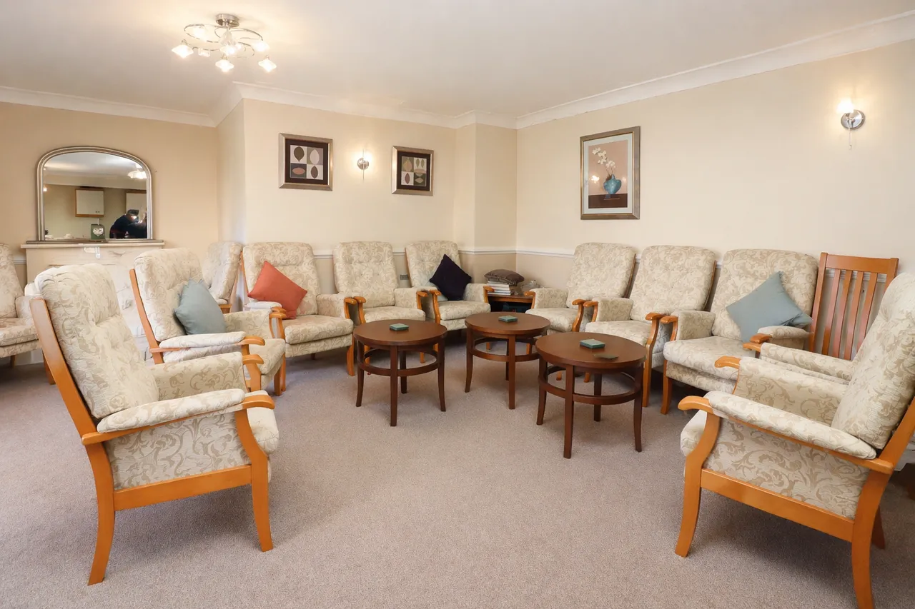 Burges Court, Station Road, Thorpe Bay, SS1, photo 12
