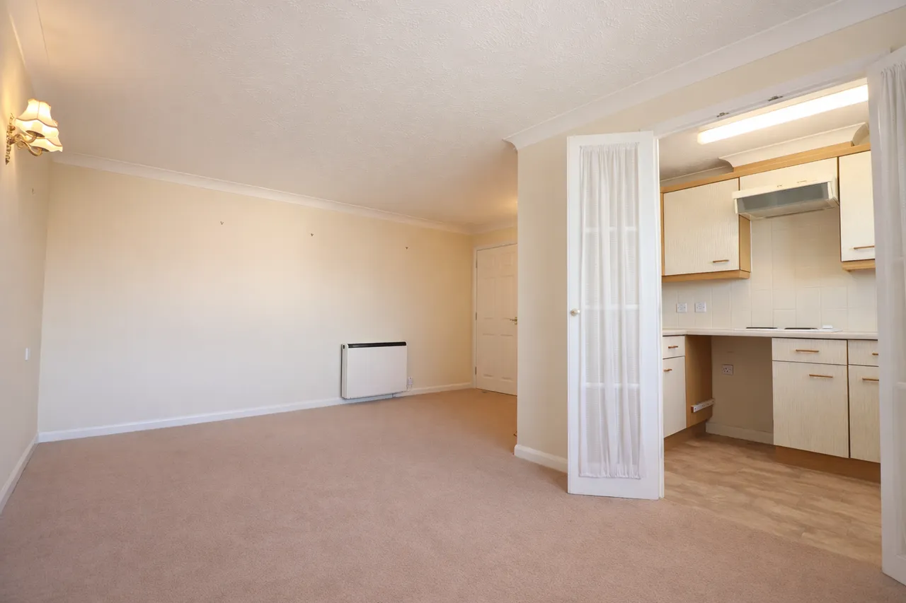 Burges Court, Station Road, Thorpe Bay, SS1, photo 4