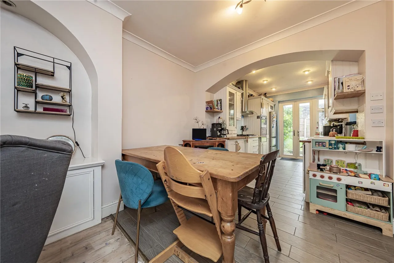 Dover House Road, London, photo 4