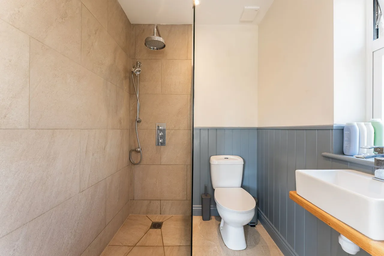 Tytherley Road, Winterslow, SP5, photo 22