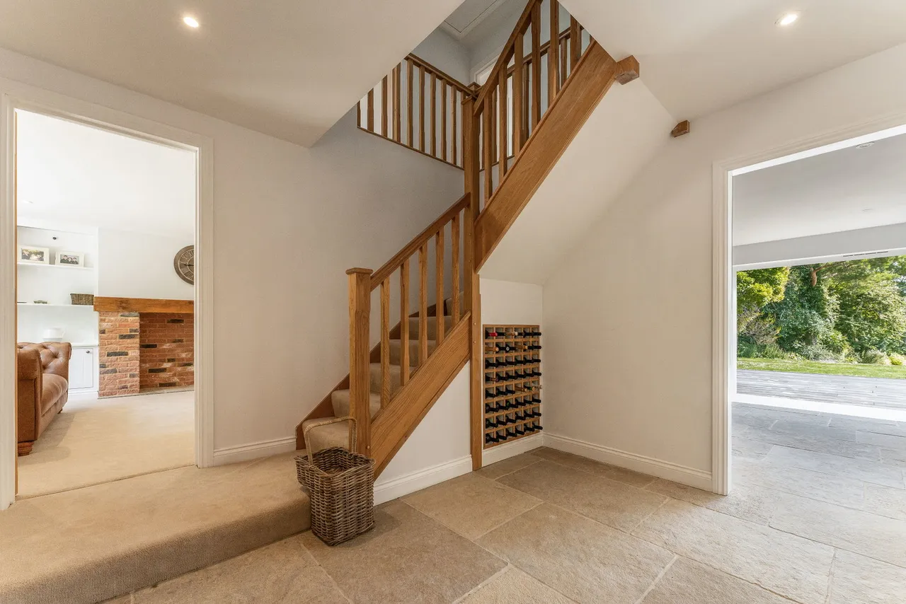 Tytherley Road, Winterslow, SP5, photo 18