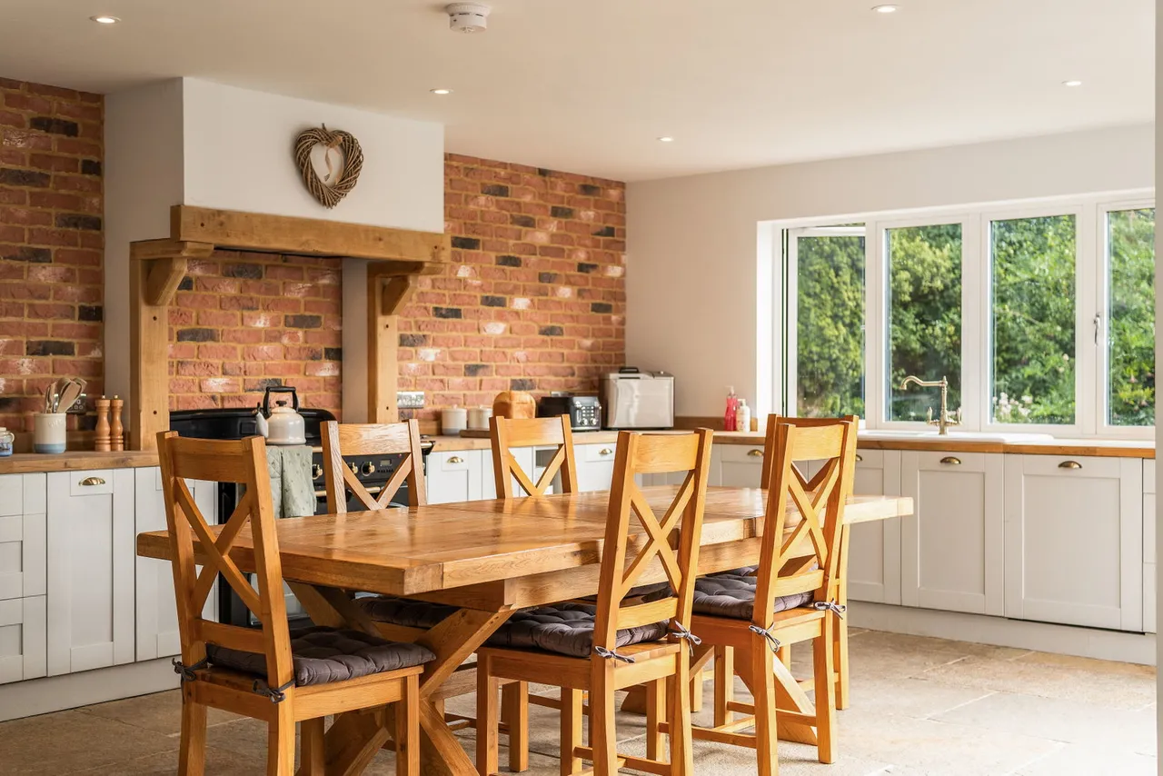 Tytherley Road, Winterslow, SP5, photo 4