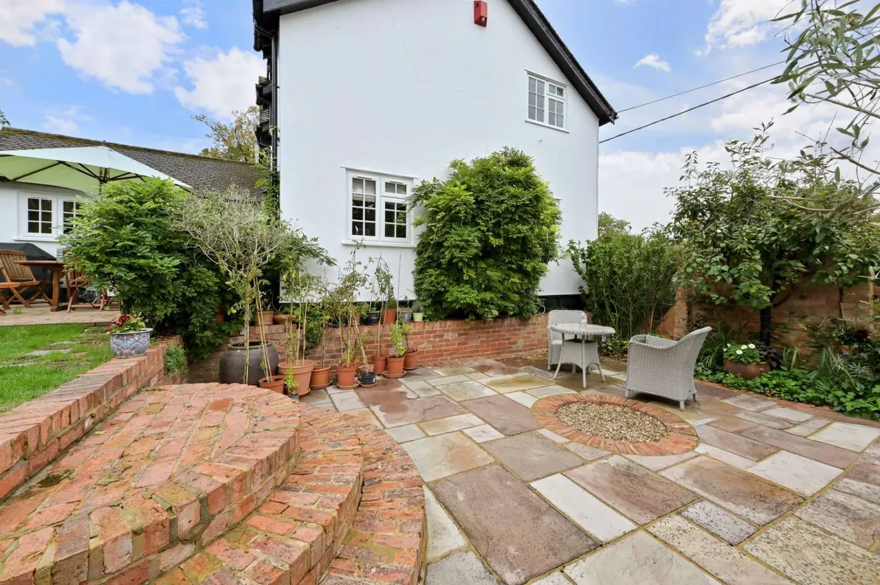 Bradcutts Lane, Cookham, SL6, photo 9
