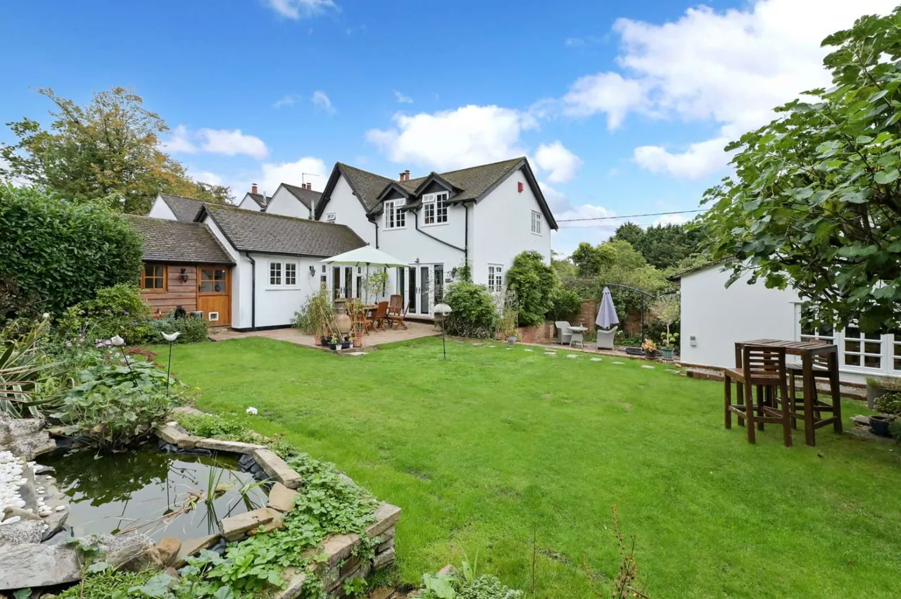 Bradcutts Lane, Cookham, SL6, photo 10
