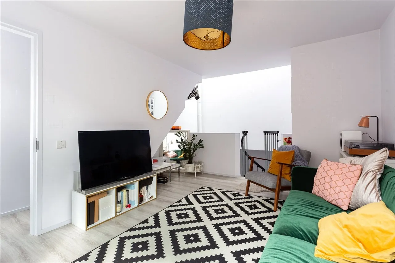 Voss Street, London, E2, photo 9