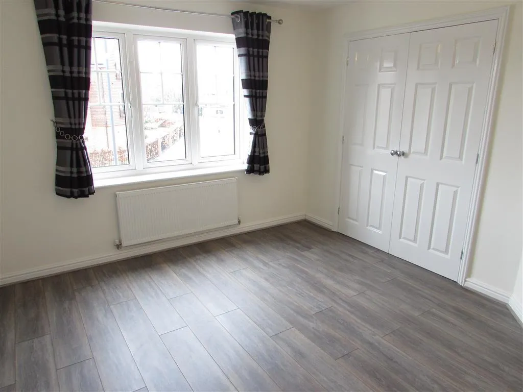110 Larchfield Road, MAIDENHEAD, photo 8