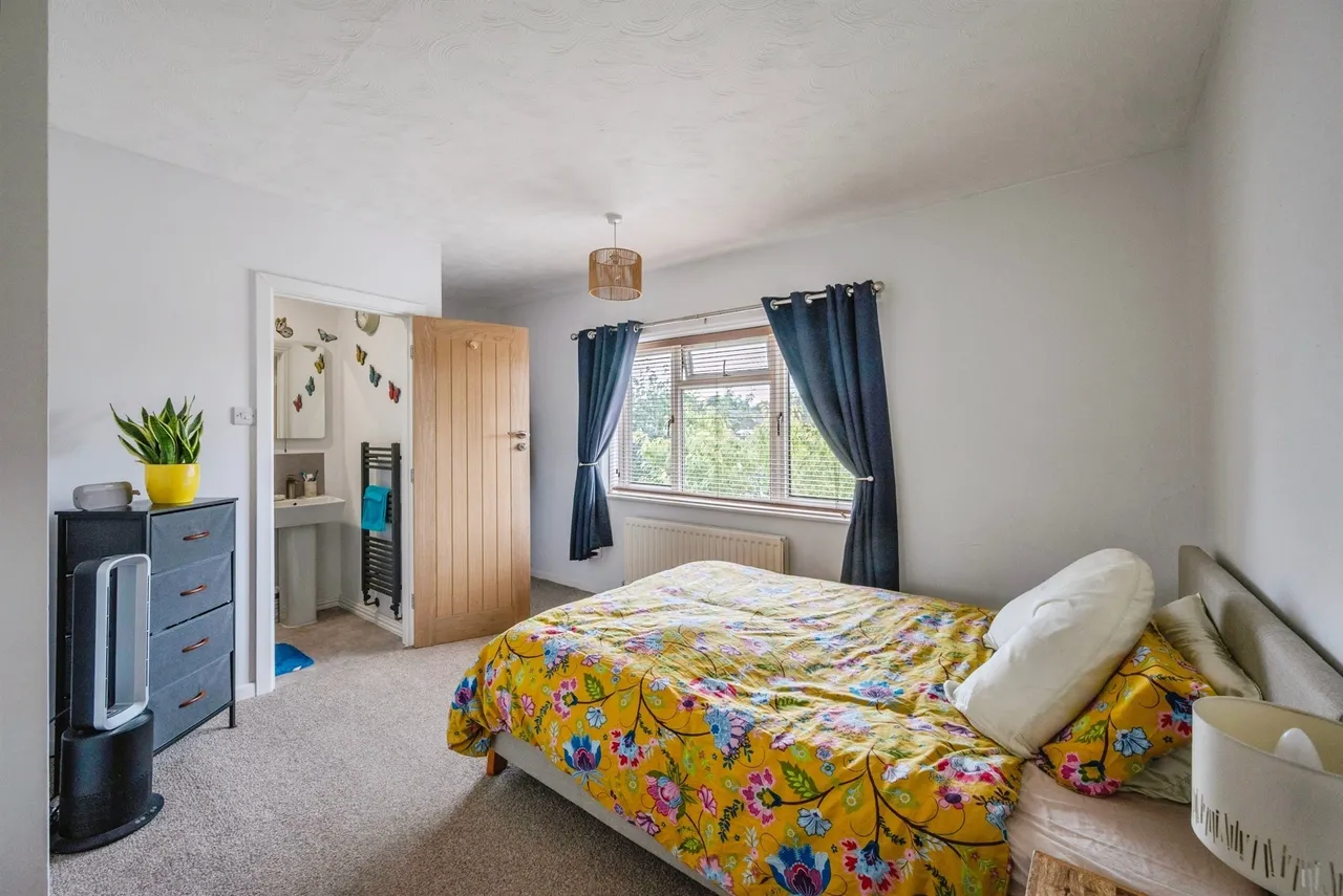 Hoveton Place, Badersfield, NR10, photo 8
