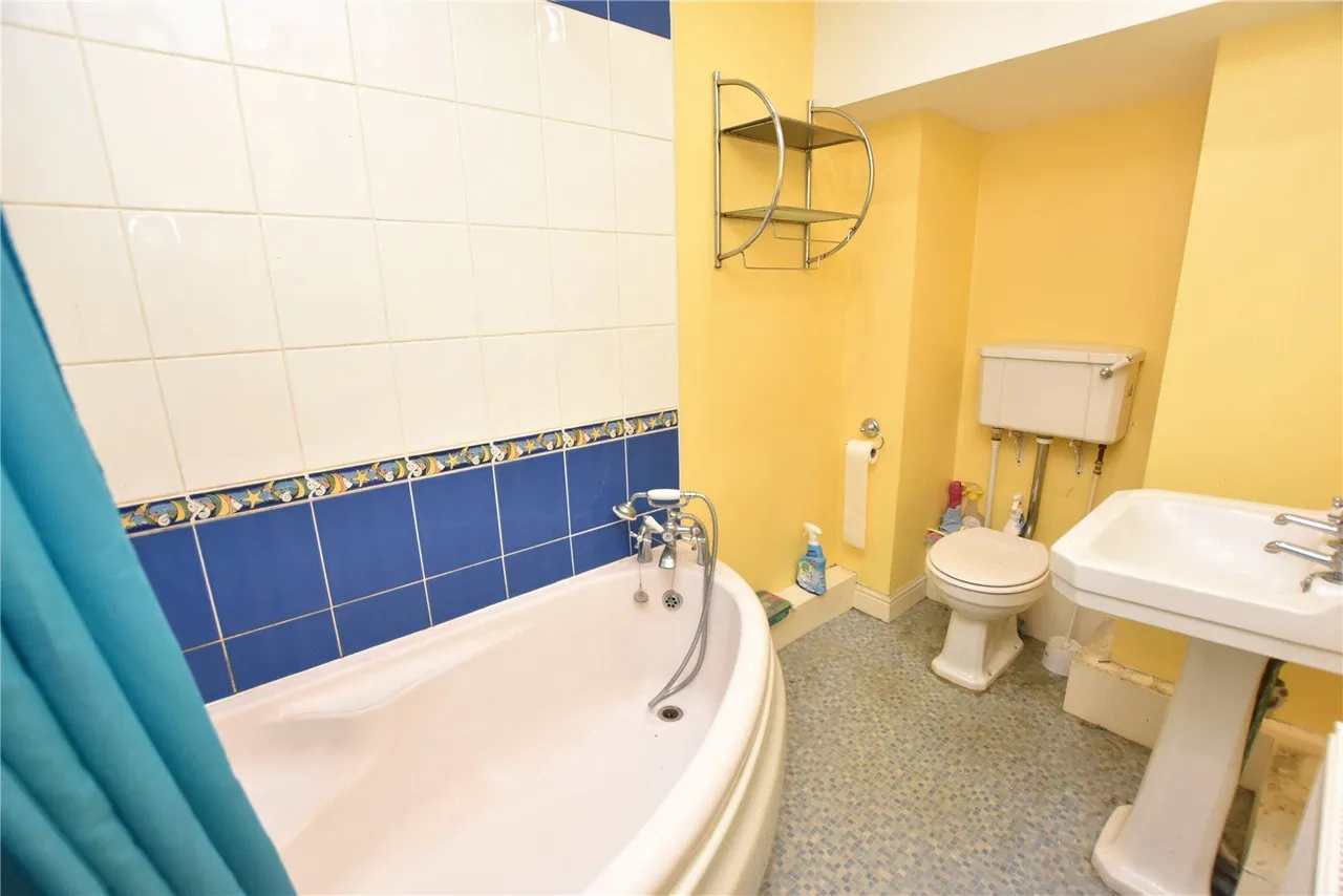 Springfield Road, Guiseley, LS20, photo 7