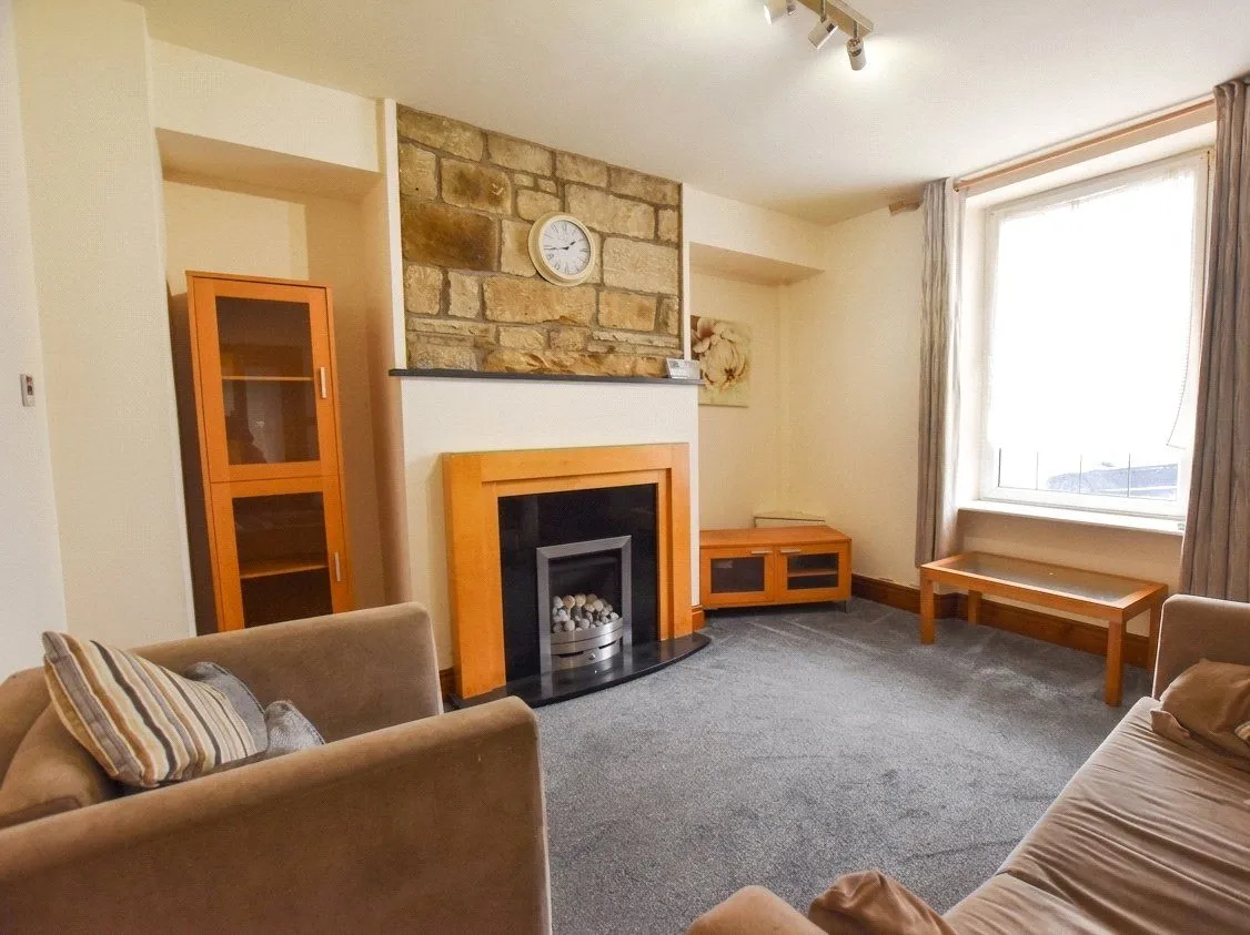 Springfield Road, Guiseley, LS20, photo 4