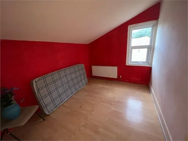 Burnt Oak Terrace, GILLINGHAM, ME7 1DT, photo 6