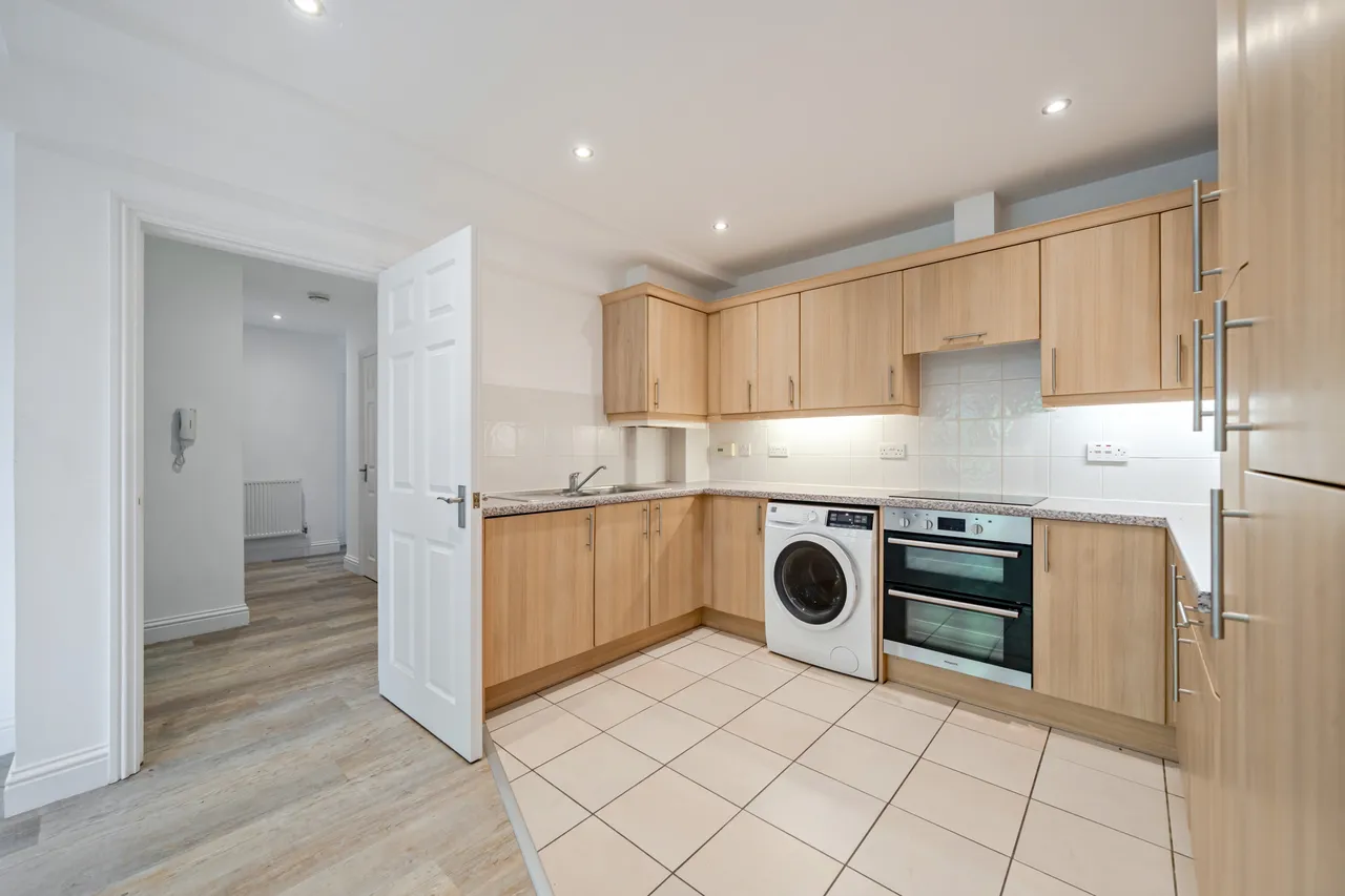 Wychwood Place, Winchester, SO22, photo 2