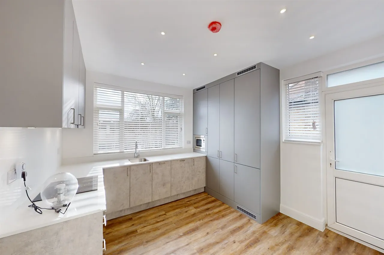 Marlborough Road, Chingford, E4, photo 4