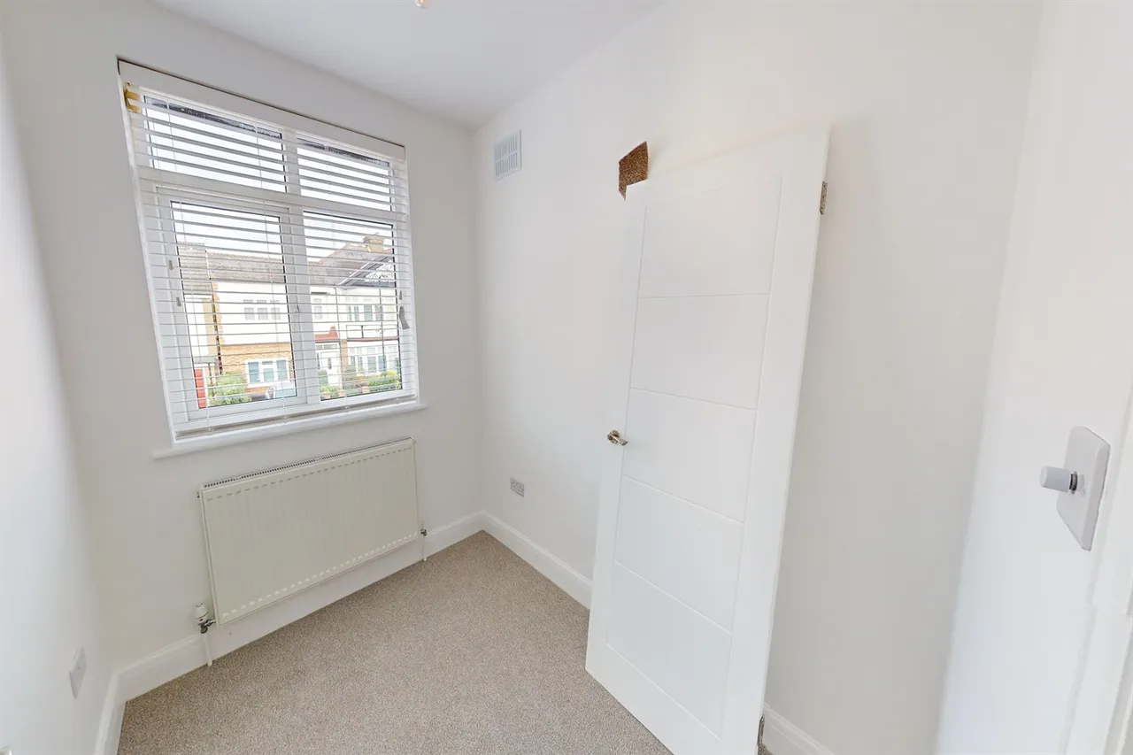 Marlborough Road, Chingford, E4, photo 9