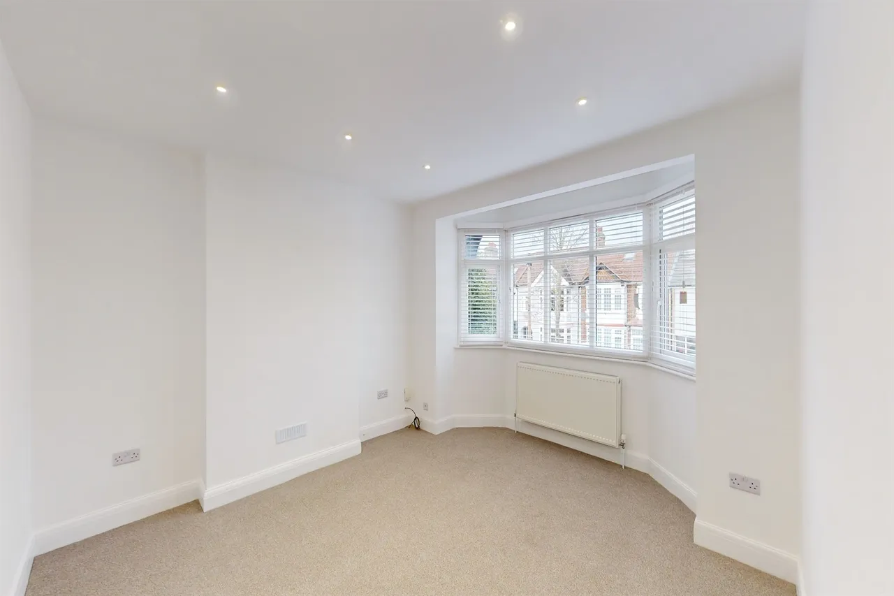 Marlborough Road, Chingford, E4, photo 2
