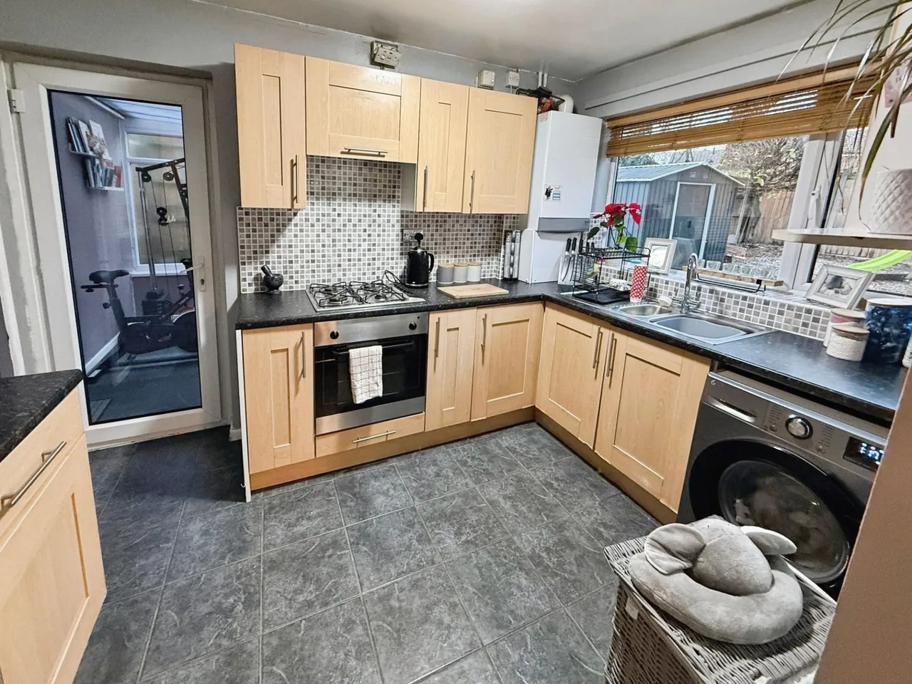 Hilton Close, Stirchley, TF3, photo 5
